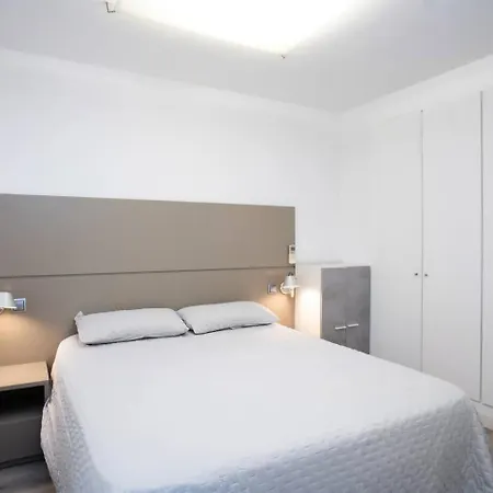 Mistral Costa Apartman *